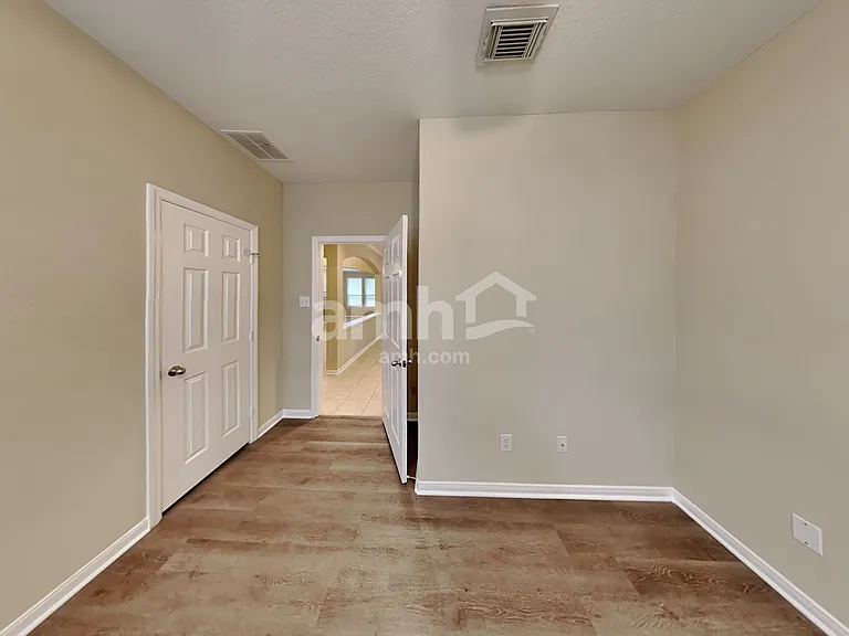 10923 Tattershall Ln — Photo 15