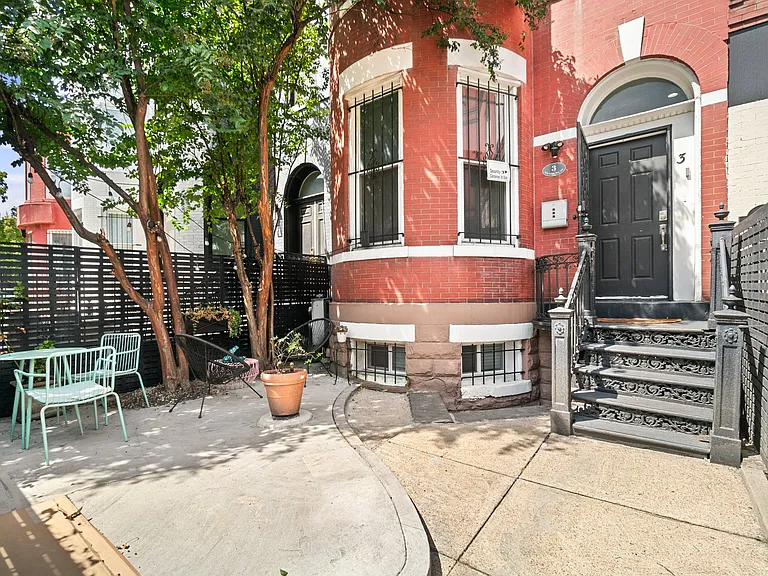 New York Ave NW — Photo 15