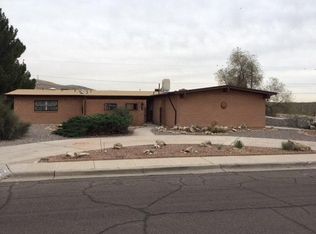 3261 Fairway Dr, Las Cruces, NM 88011
