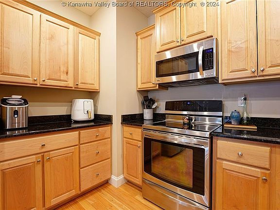 5th image of 119 Dolaron Ln