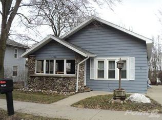 1438 Haslett Rd, Haslett, MI 48840