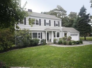 12 Salt Box Ln, Darien, CT 06820