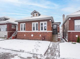 8227 S Ridgeland Ave, Chicago, IL 60617