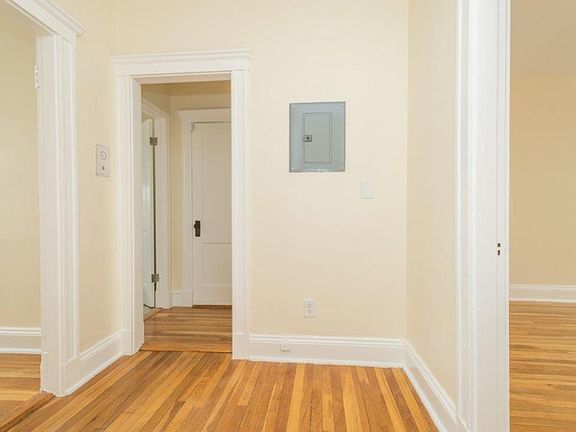 3rd image of 286 Chestnut Hill Ave #107