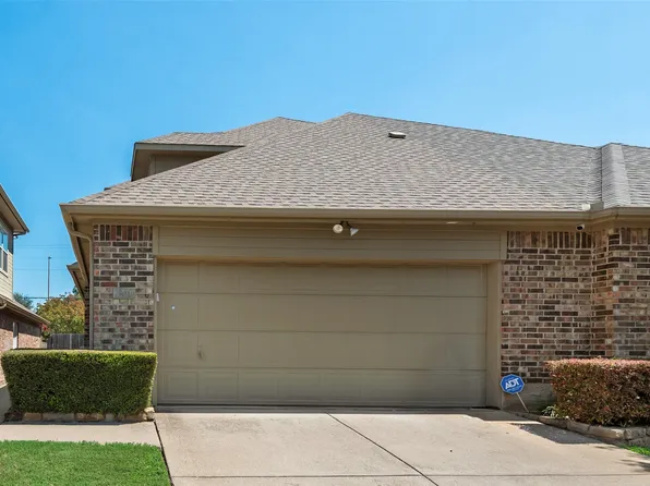 1230 Woodland Park Dr, Hurst, TX 76053