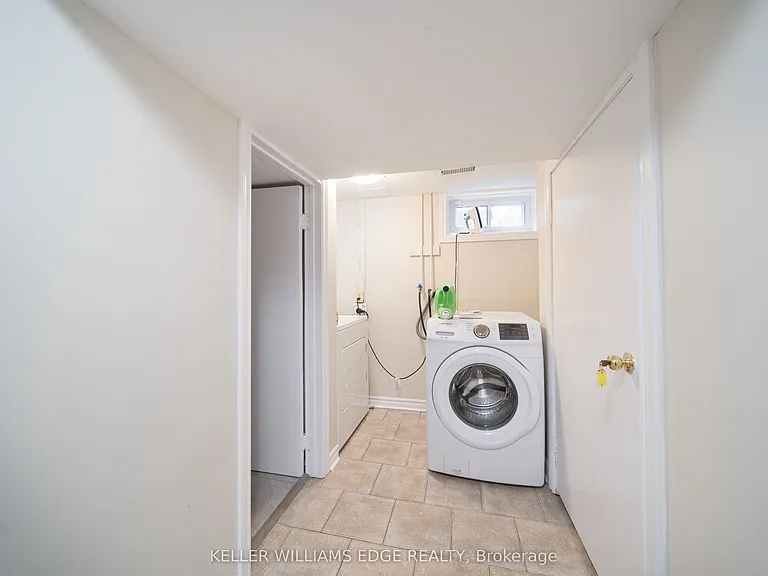 124 Romy Cres — Photo 21