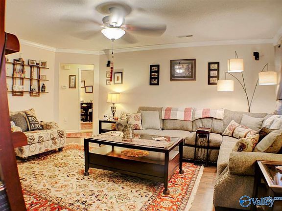 4th image of 202 Smokey Hills Ct