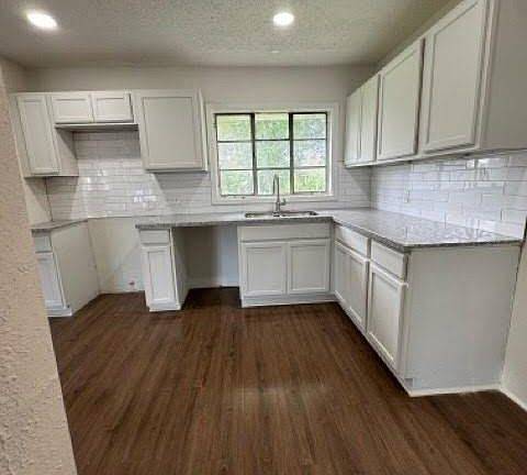4th image of 9001 Chatwood Dr