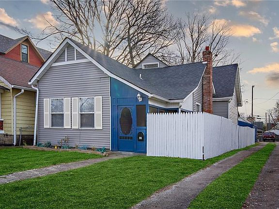 2nd image of 601 E Prospect St