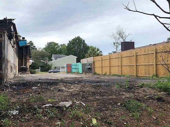 3rd image of 3033 Cedarwood Village Ln