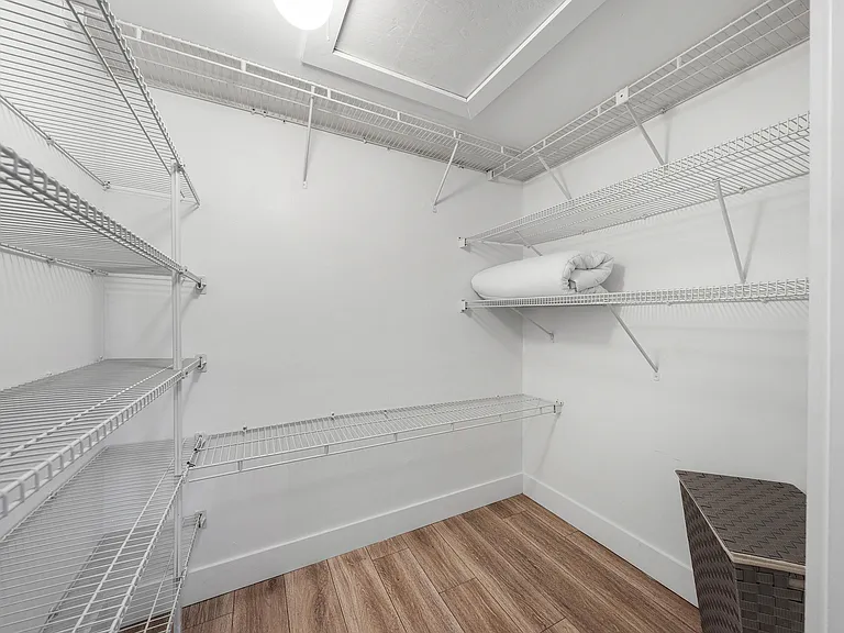 11863 Wimbledon Cir #504 — Photo 19