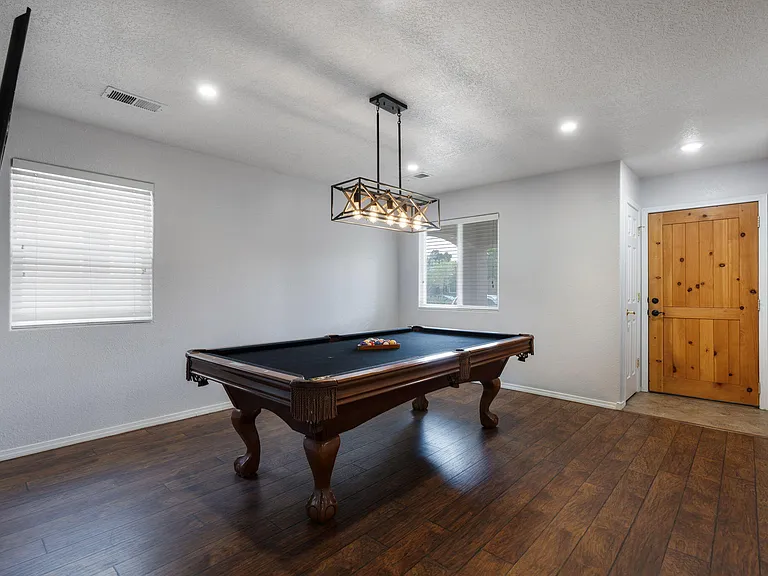 1740 Black Gold St SE — Photo 8