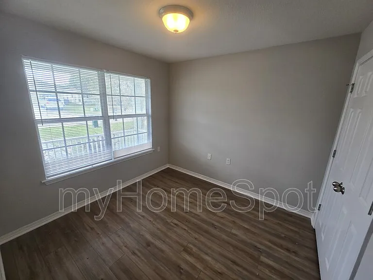 3115 Flintlock Dr — Photo 10