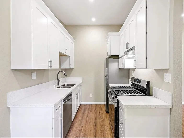 7437 Santa Ysabel Ave — Photo 4