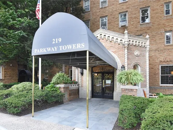 219 Bronx River Road #4D, Yonkers, NY 10704