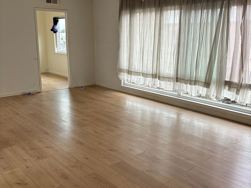1st image of 2821 76th Ave #A