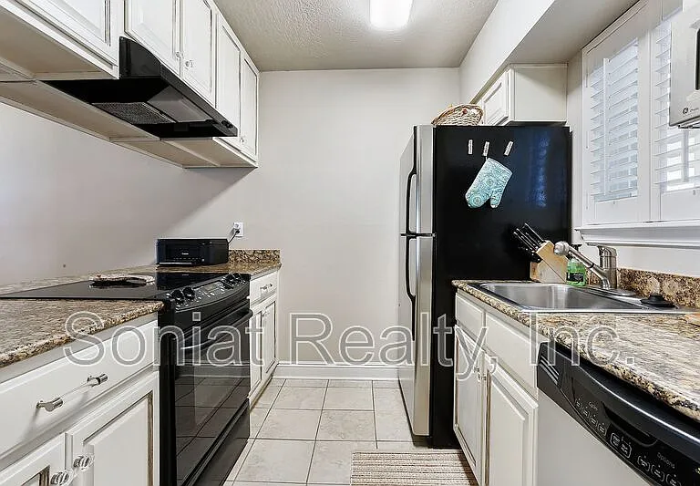 3805 Houma Blvd #C236 — Photo 6