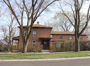 212 E 15th St, Lockport, IL 60441