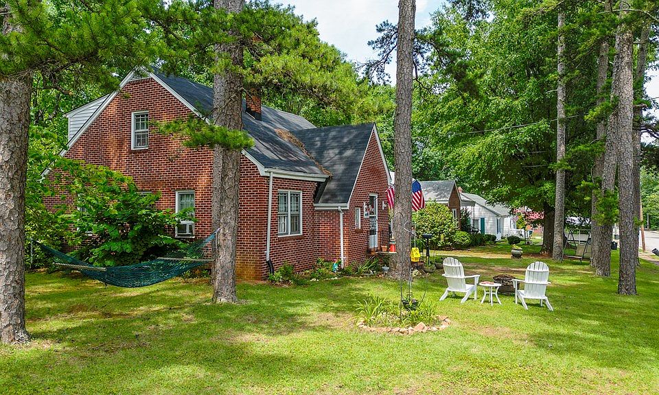 530 Huston St, Chase City, VA 23924 Zillow