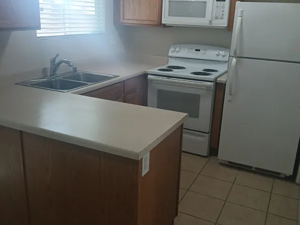 1745 N Winery Ave Unit 101, Fresno, CA 93703