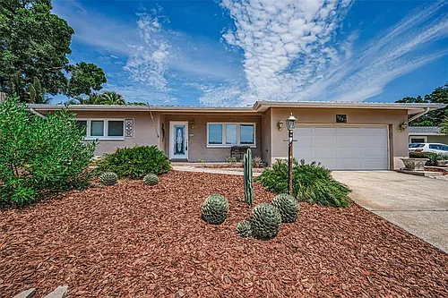 1387 Hill Dr Photo 1