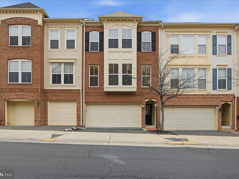 1st image of 42466 Regal Wood Dr