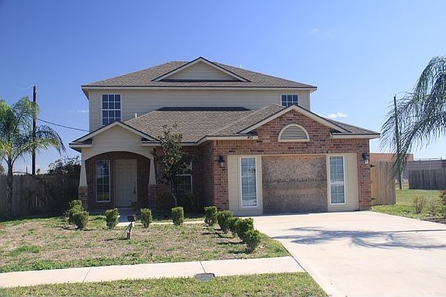 1st image of 401 La Vaca Dr S