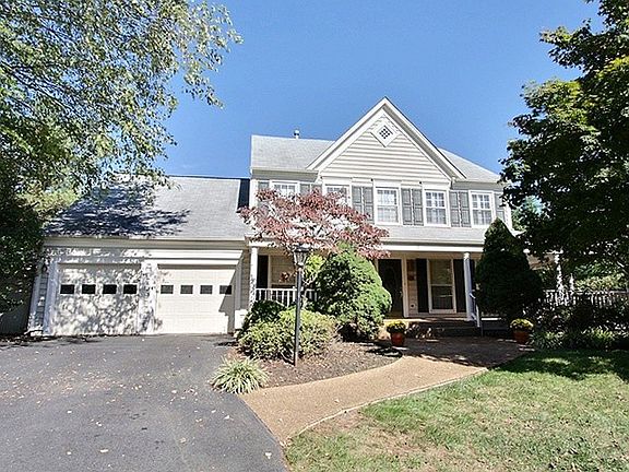 2nd image of 9 Country Creek Ct
