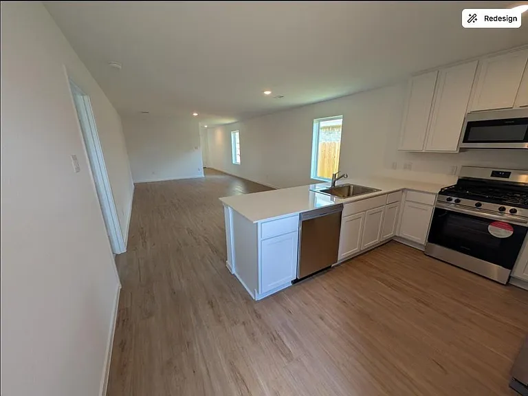 934 Capracotta Dr — Photo 3
