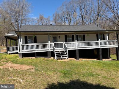206 Mountain View Dr, Paw Paw, WV, 25434