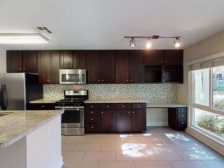 27 Seventy Five Mesa Verde — Photo 104