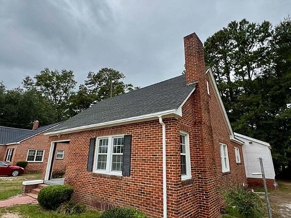 2nd image of 200 Pittman St #200