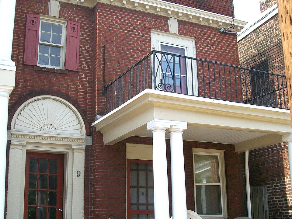 1st image of 9 E Leigh St APT B