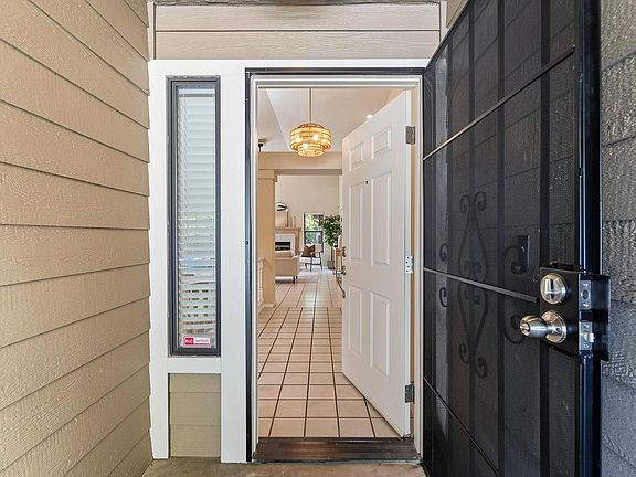 3rd image of 601 Waddell Way
