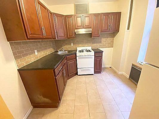 1st image of 548 W 164th St APT 2E