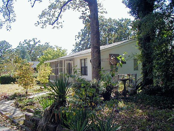 2nd image of 310 Skyline Dr