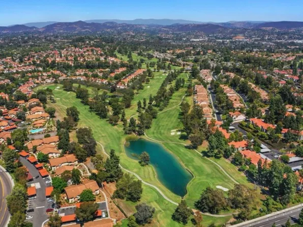 1538 Madrid Dr, Vista, CA 92081