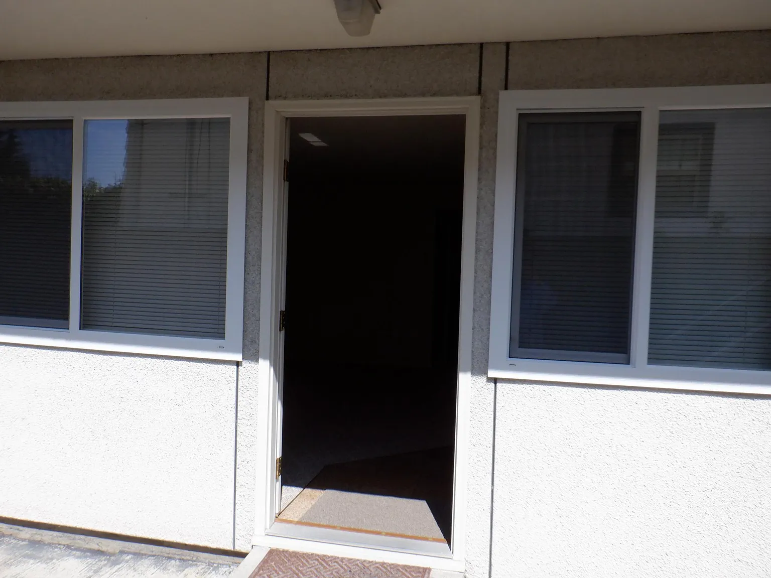 1 bed, 550 sqft, $1,300 — Photo 3