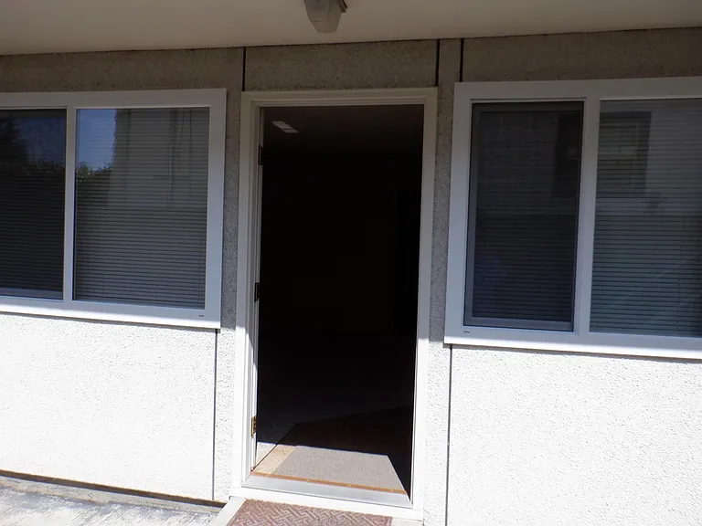 425 Pelly Ave N #2 — Photo 3