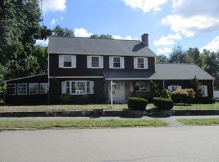 4 Old Farm Rd, Reading, MA 01867