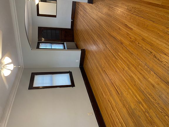 4th image of 3125 Aldrich Ave S APT 2