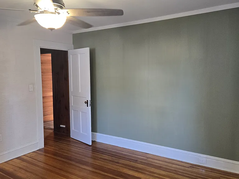 Rear bedroom