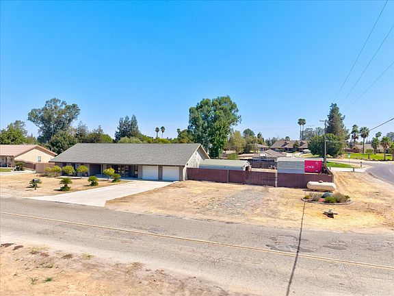 2nd image of 18769 Farallon Rd