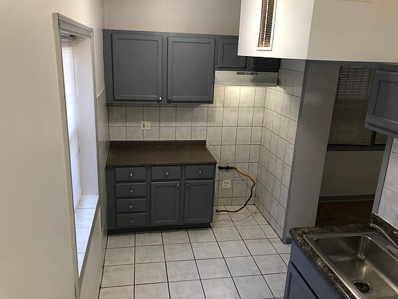 3rd image of 2138 N Kildare Ave #Basement