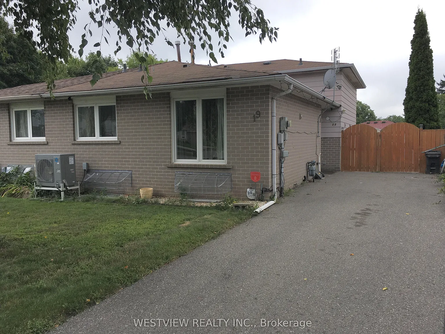 2 bed, $2,500 — Photo 3