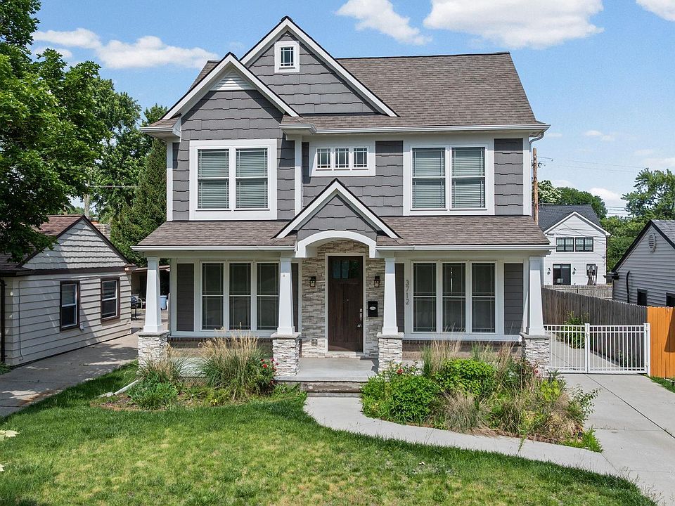 1st image of 3712 Elmhurst Ave