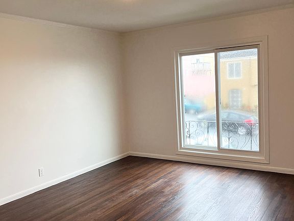 5th image of 2030 Quintara St