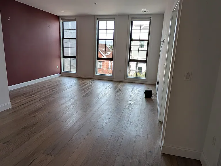580 Palisade Ave #302 — Photo 12