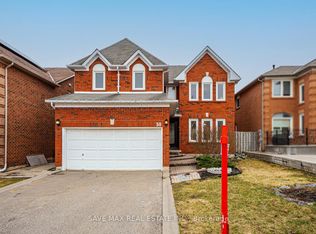 30 Adirondack Cres, Brampton, ON L6R 1E5