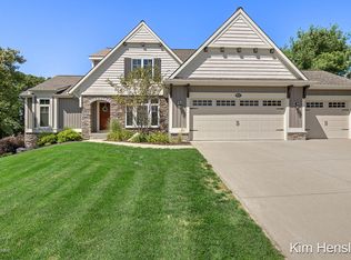 9557 Sunset Ridge Dr NE, Rockford, MI 49341